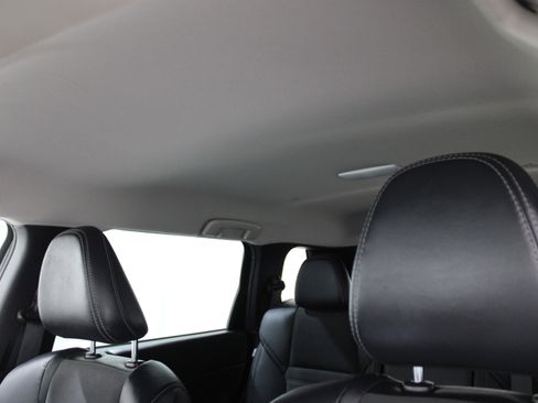 Used 2022 Mitsubishi Outlander SE image 24