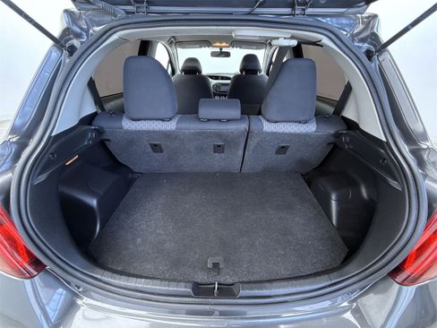 Used 2015 Toyota Yaris LE image 39