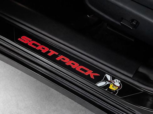 Used 2018 Dodge Charger R/T Scat Pack image 10