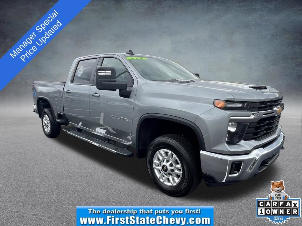 Used 2025 Chevrolet Silverado 2500 LT w/ Convenience Package AWD/4WD image 1