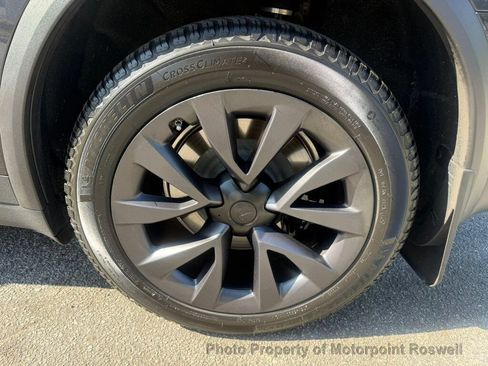 Used 2024 Tesla Model X AWD/4WD image 29