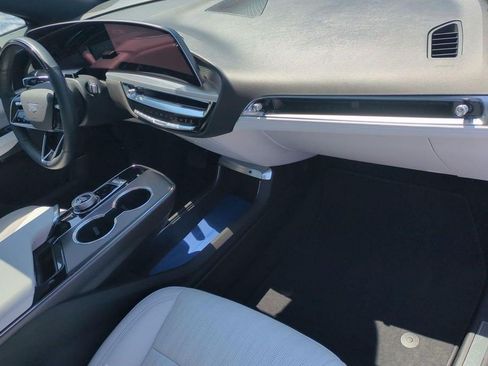 Certified 2026 Cadillac Lyriq Sport AWD/4WD image 18