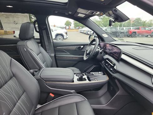 New 2026 Buick Enclave Avenir w/ Super Cruise Package image 7