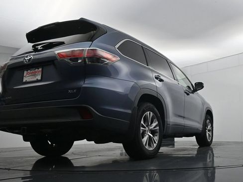 Used 2015 Toyota Highlander XLE FWD image 39
