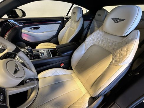Used 2020 Bentley Continental GT V8 First Edition image 11