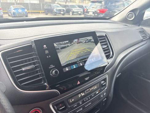 Used 2023 Honda Passport TrailSport image 28