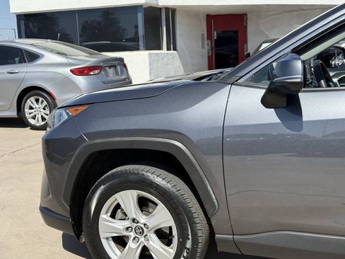 Used 2020 Toyota RAV4 XLE FWD image 20