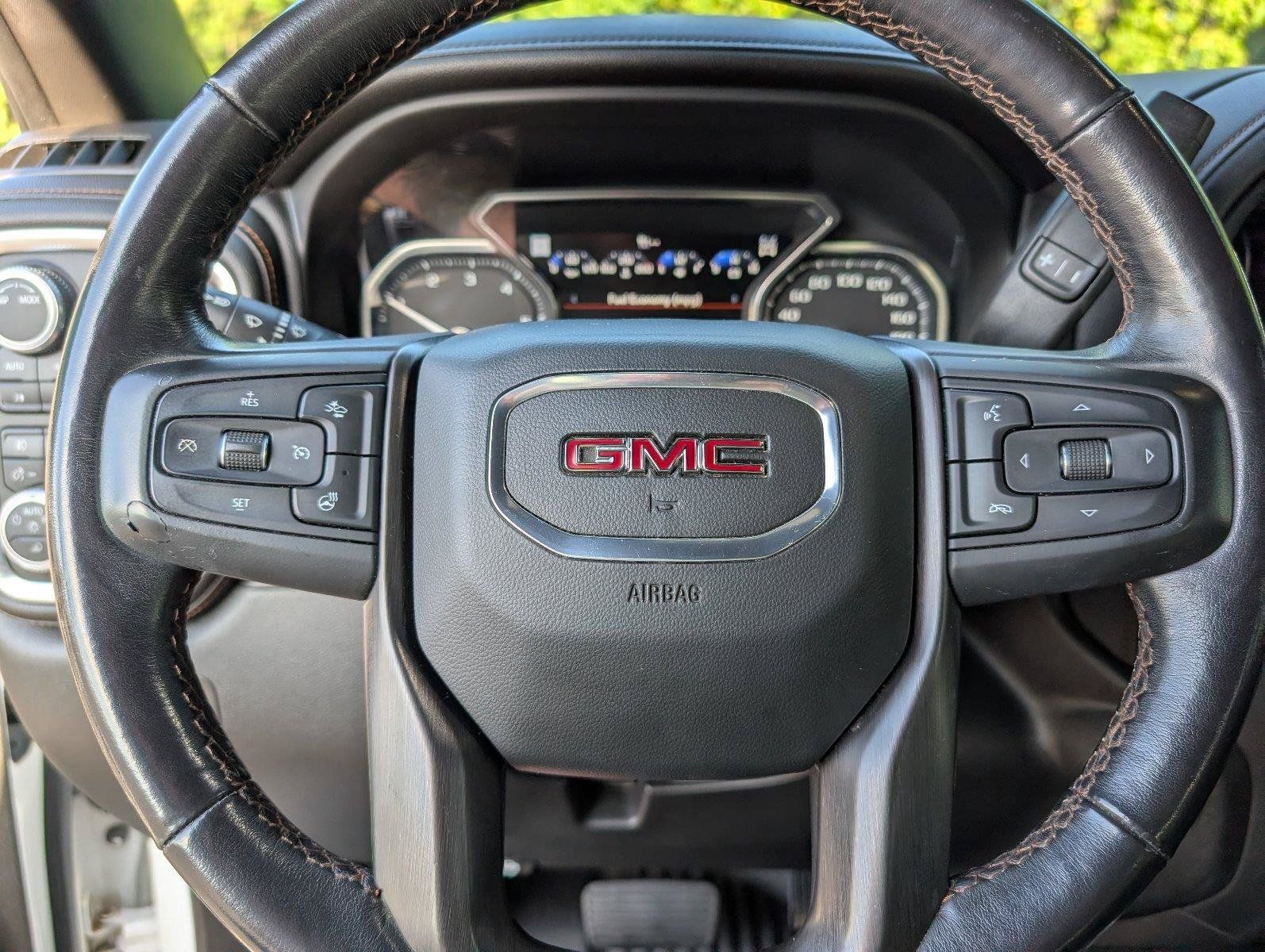 Used 2021 GMC Sierra 1500 AT4 w/ AT4 Carbonpro Edition AWD/4WD image 26