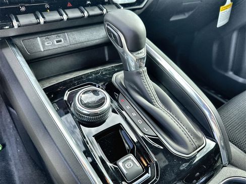 New 2026 GMC Canyon Elevation w/ Convenience Package image 26