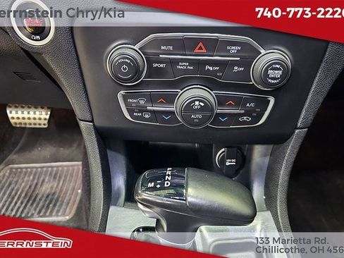 Used 2017 Dodge Charger R/T image 10