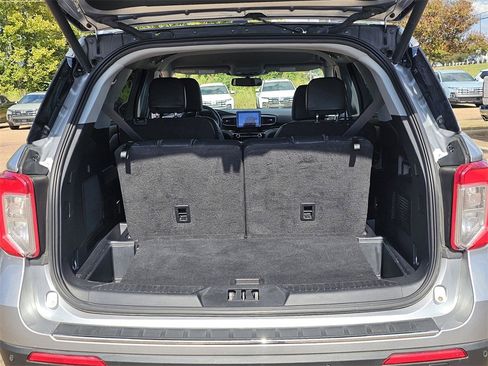 Used 2023 Ford Explorer Limited w/ Equipment Group 301A image 28