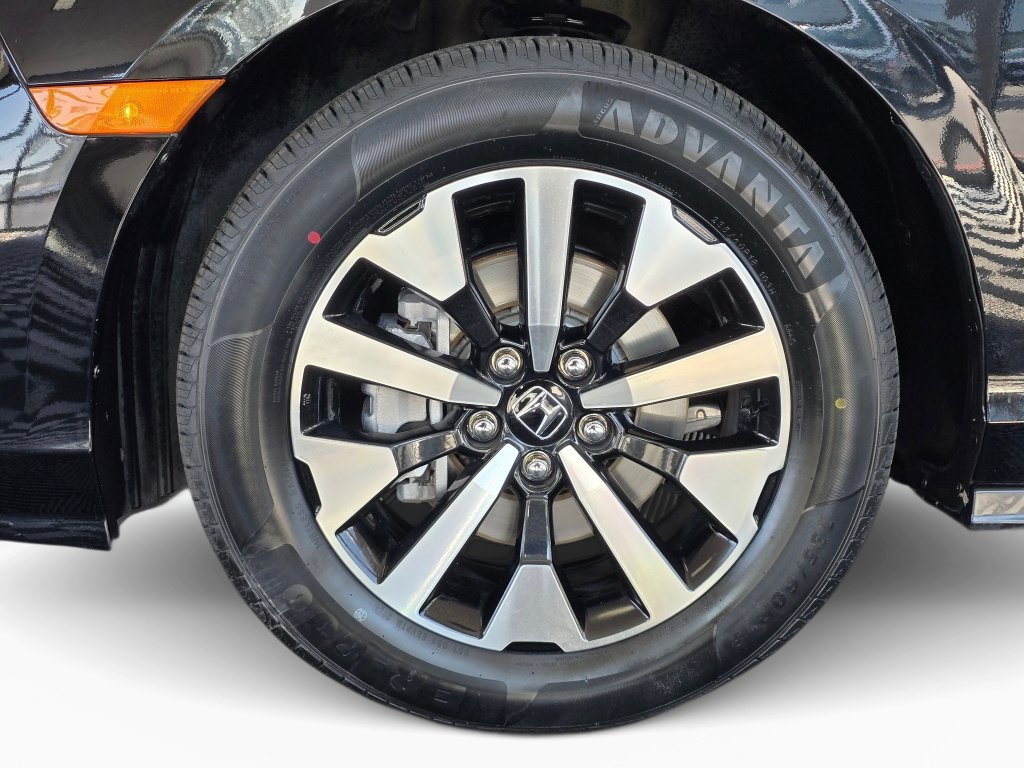 Used 2025 Honda Odyssey EX-L image 11