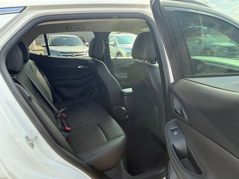 Used 2024 Buick Encore GX Sport Touring FWD image 13