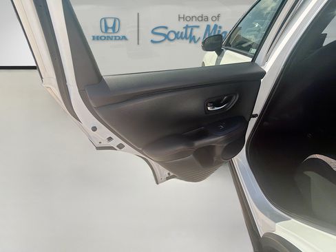 Certified 2026 Honda HR-V Sport image 28