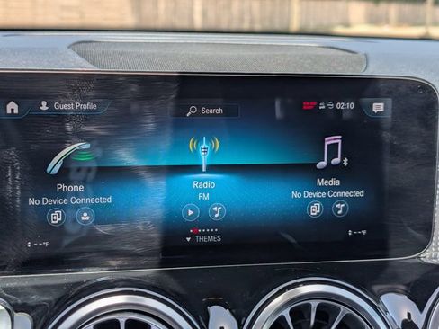 Used 2022 Mercedes-Benz GLB 250 image 14