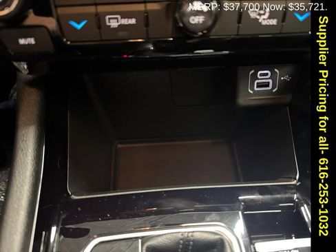 New 2026 Jeep Compass Limited image 16