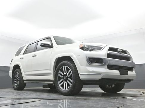Used 2016 Toyota 4Runner Limited image 45