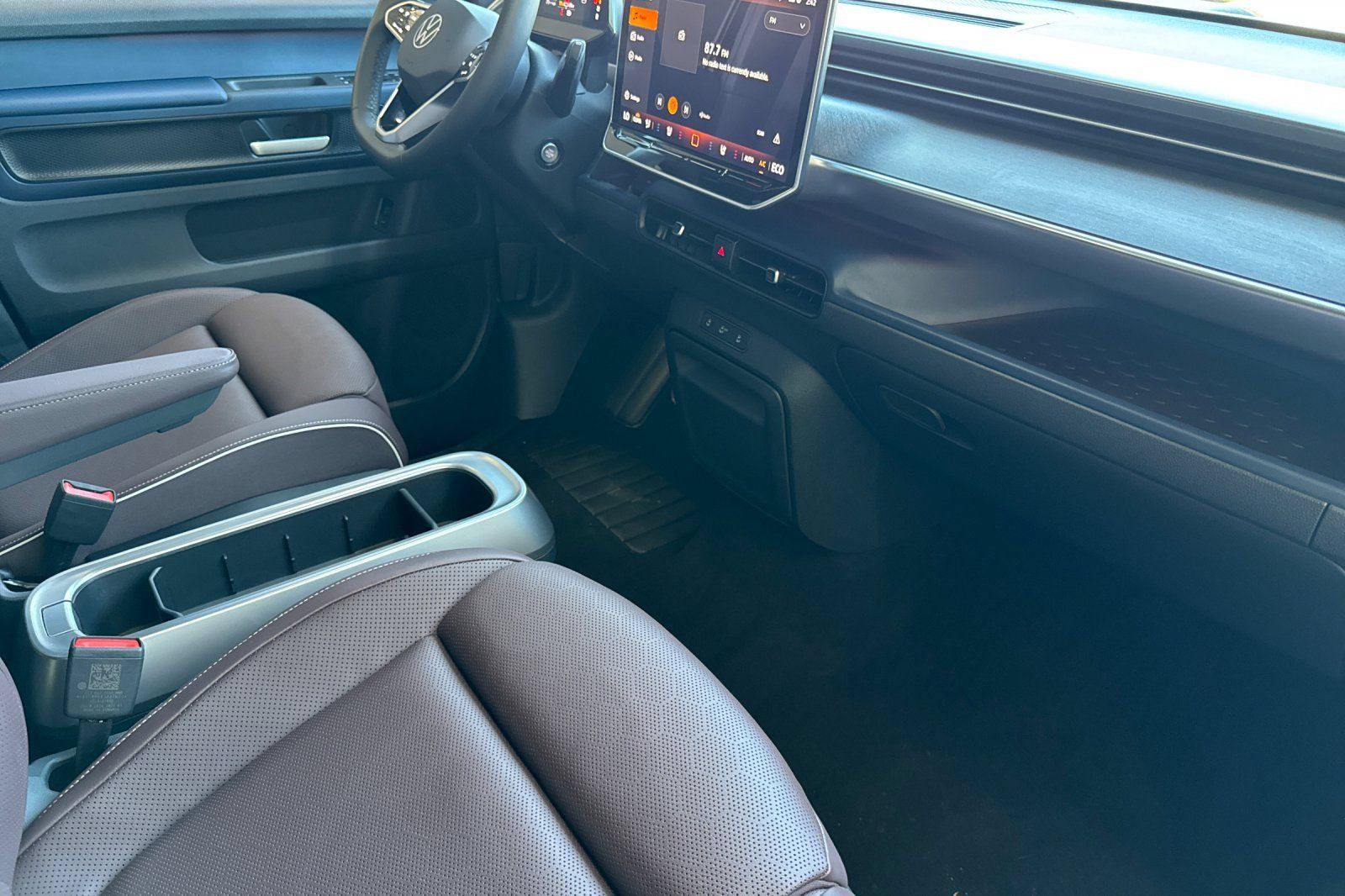 New 2025 Volkswagen ID. Buzz Pro S RWD image 17