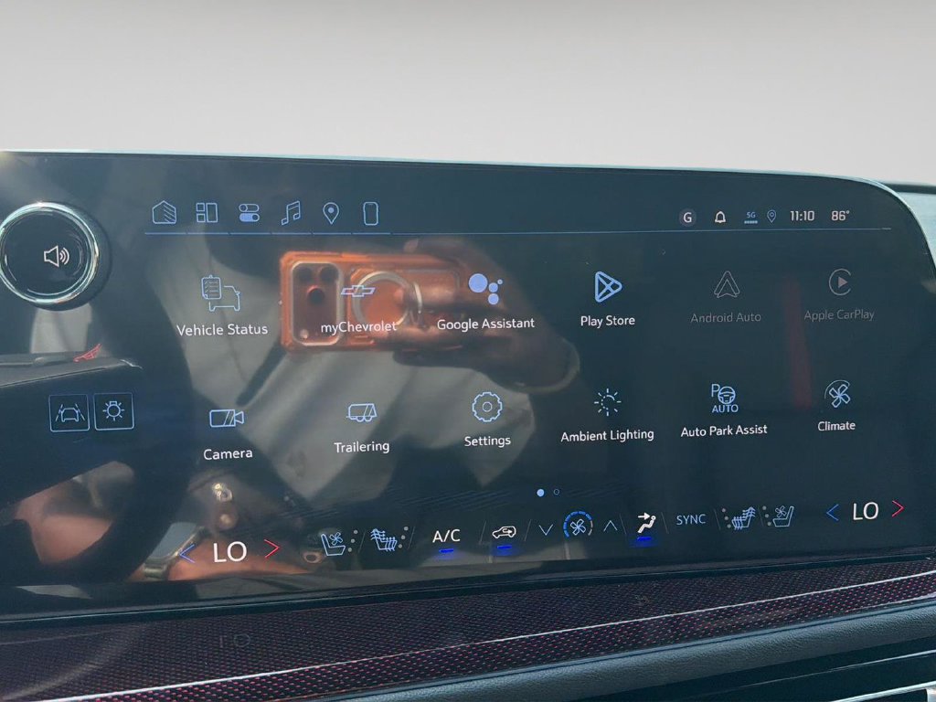 New 2026 Chevrolet Traverse RS w/ LPO, Cargo Package FWD image 23