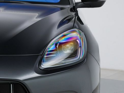 Certified 2023 Maserati Grecale GT image 9