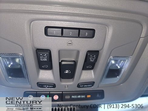 Used 2024 GMC Sierra 1500 Denali w/ Denali Reserve Package AWD/4WD image 18