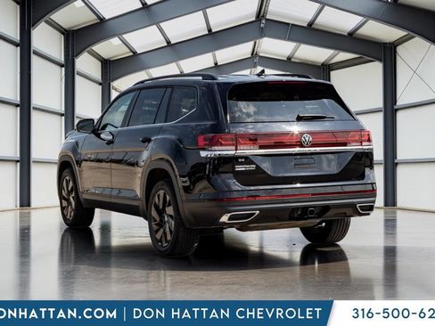 Used 2024 Volkswagen Atlas SE FWD image 20