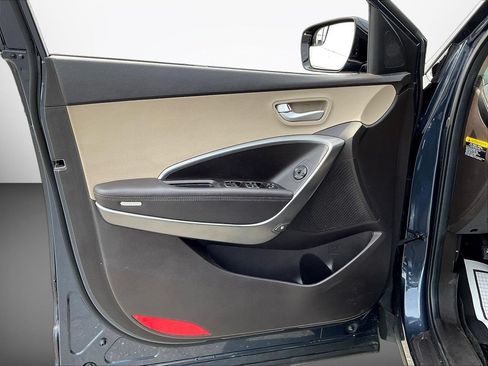 Used 2017 Hyundai Santa Fe Sport FWD image 19