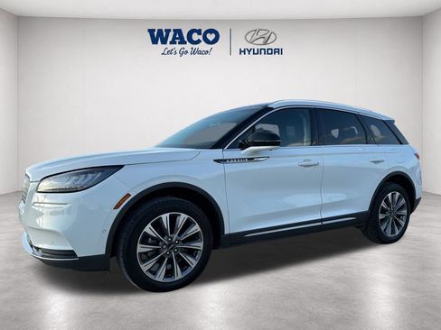 Used 2022 Lincoln Corsair Reserve w/ Equipment Group 201A AWD/4WD image 4