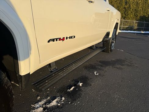 Used 2022 GMC Sierra 2500 AT4 w/ AT4 Premium Plus Package image 36