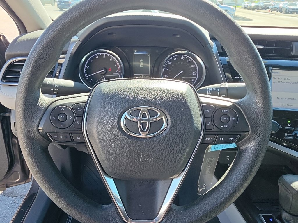 Used 2019 Toyota Camry LE FWD image 14