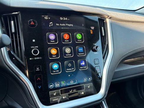 Used 2023 Subaru Outback Premium image 13