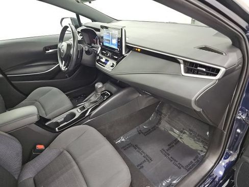 Used 2021 Toyota Corolla SE w/ SE Premium Package FWD image 37