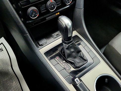 Used 2021 Volkswagen Passat 2.0T S image 16