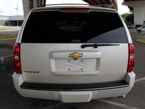 Used 2013 Chevrolet Tahoe LTZ AWD/4WD image 3