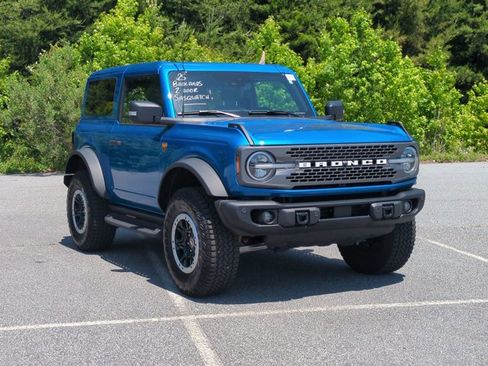 Certified 2025 Ford Bronco Badlands AWD/4WD image 2
