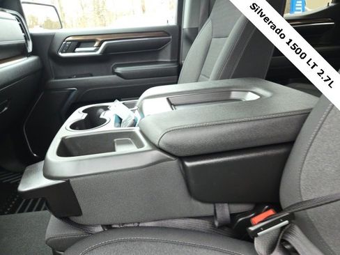 Used 2023 Chevrolet Silverado 1500 LT image 19