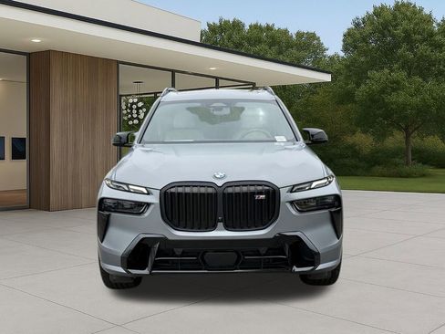 Certified 2023 BMW X7 M60i w/ Executive Package image 4