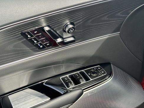 Certified 2025 Cadillac Lyriq Luxury w/ LPO, Floor Liner Package AWD/4WD image 18