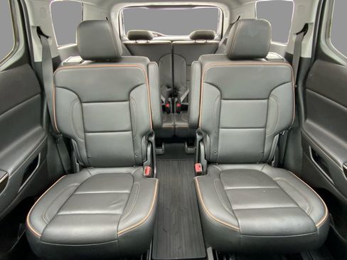 Used 2021 GMC Acadia AT4 image 14