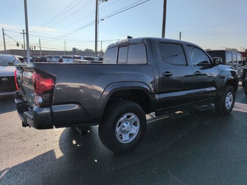Used 2020 Toyota Tacoma SR AWD/4WD image 5