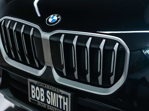 Used 2023 BMW X1 xDrive28i image 10