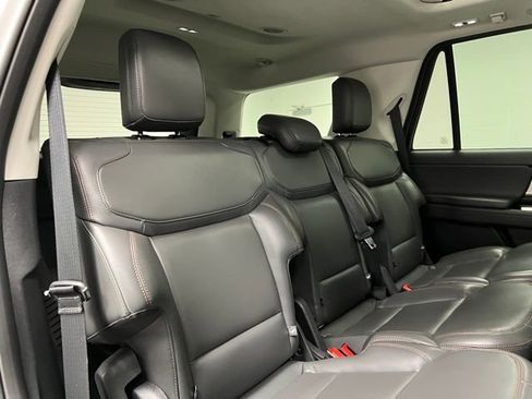 Used 2025 Ford Expedition Active AWD/4WD image 49