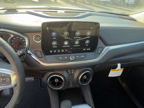 New 2026 Chevrolet Blazer LT FWD image 24