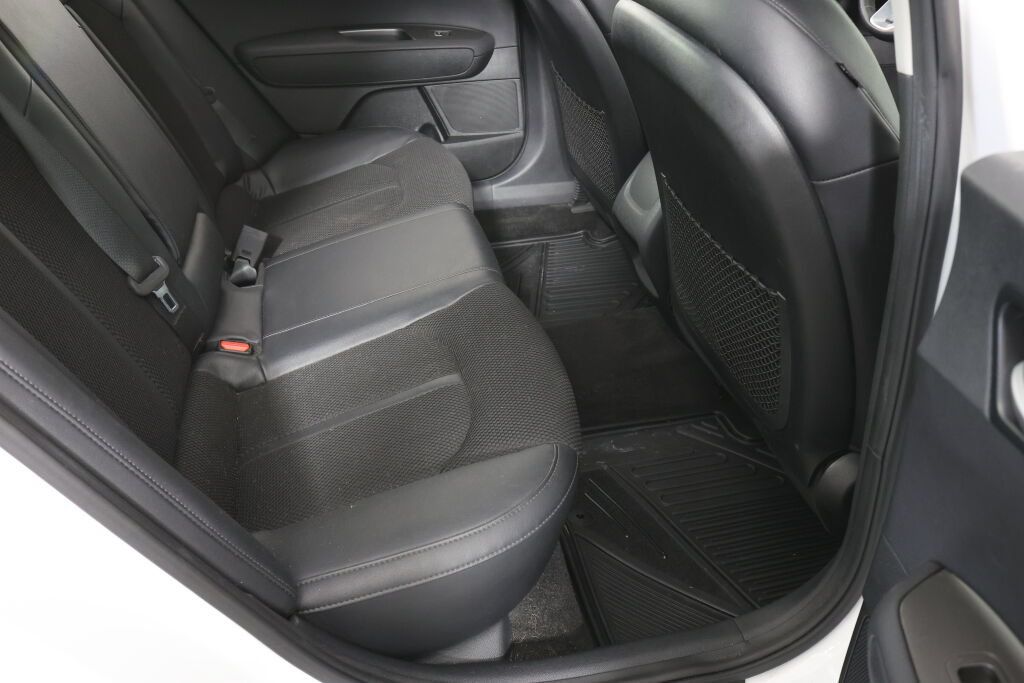 Used 2019 Kia Optima S FWD image 22