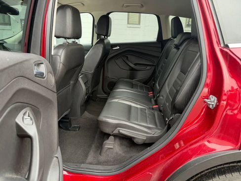 Used 2017 Ford Escape Titanium image 16