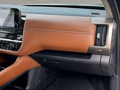 Used 2024 Nissan Pathfinder Platinum w/ Cargo Package image 26