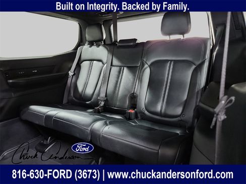 Used 2022 Jeep Wagoneer Series III w/ Flexible Seating Group image 12