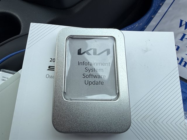 Used 2021 Kia Seltos LX AWD/4WD image 38
