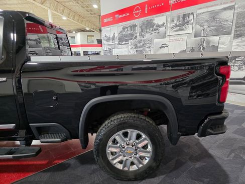 Certified 2025 Chevrolet Silverado 3500 High Country w/ High Country Premium Package AWD/4WD image 8