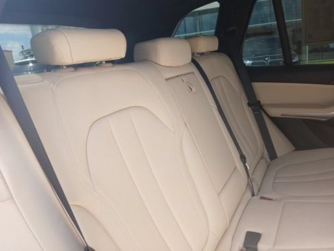 Used 2021 BMW X5 xDrive45e w/ Premium Package AWD/4WD image 12